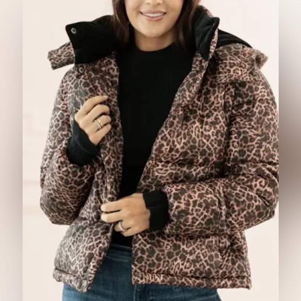 Rachel Parcell Leopard Print Puffer Jacket Medium C1-015